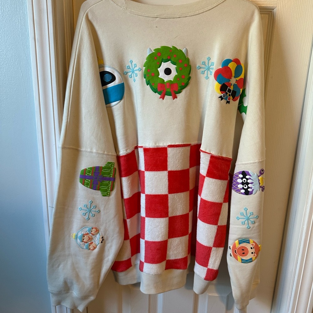 Disney Pixar Christmas Cream Spirit Jersey New With Partial Tag - Picture 7 of 7